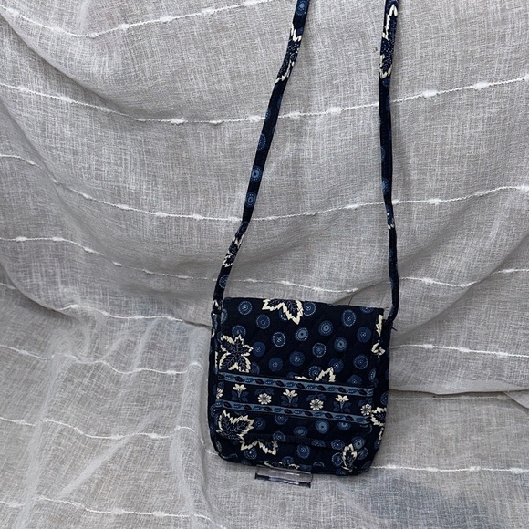 Vera Bradley Blue Coin Maple Leaf Pattern Sling Crossbody Swing Bag EUC VINTAGE - Picture 2 of 14